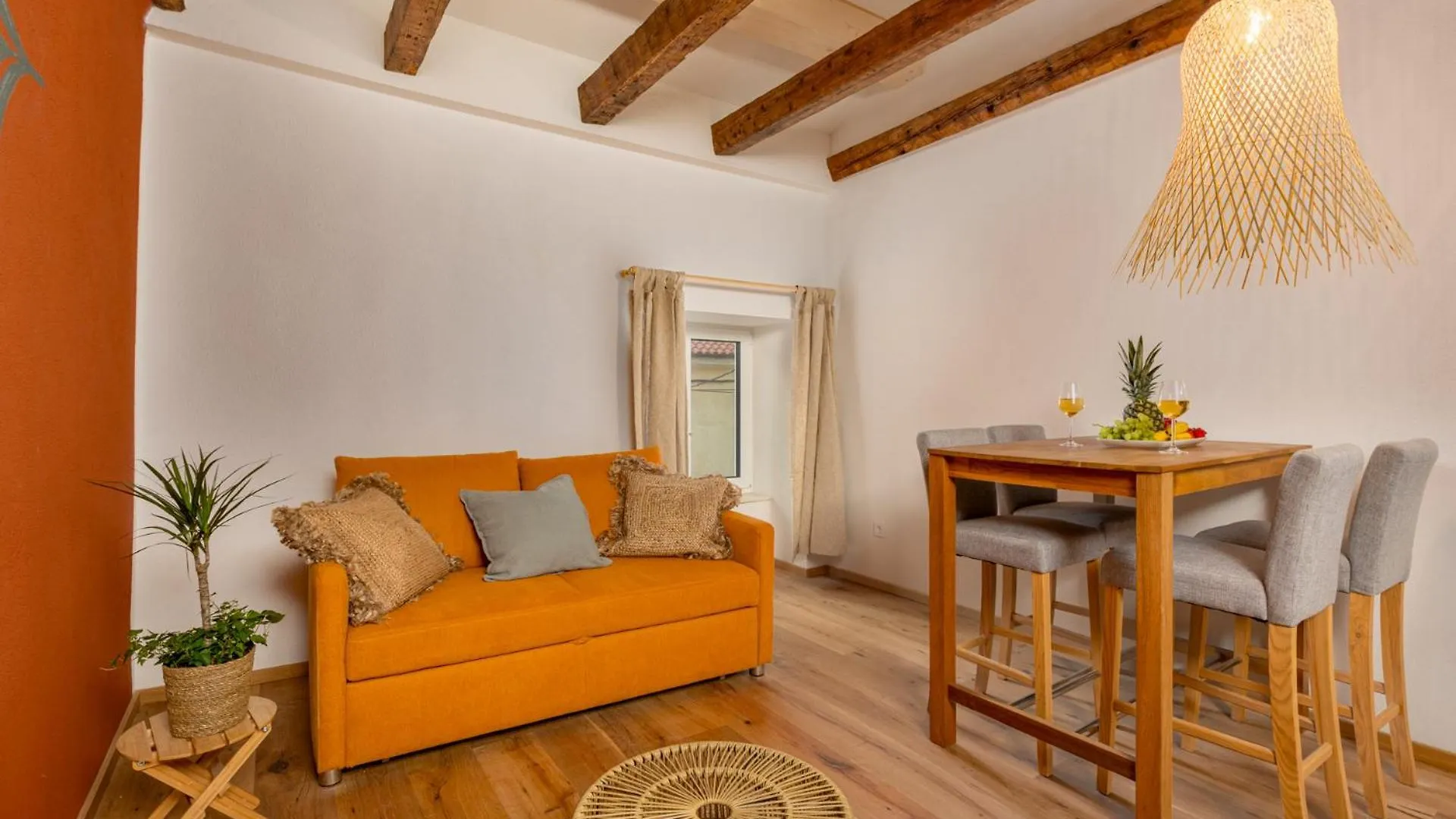 Bed & Breakfast In2Therooms Giulia Punat